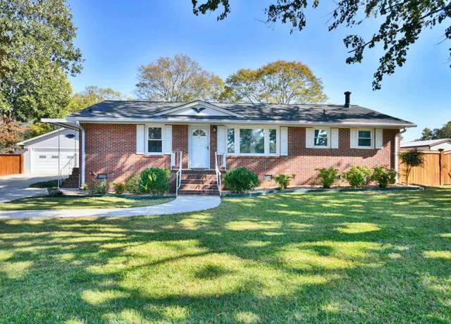 Property at 7 Carter Dr, Greenville, SC 20607, 3 beds, 2 baths