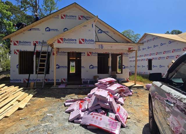 Property at 2310 Wellington Rd, Spartanburg, SC 29302, 3 beds, 2 baths