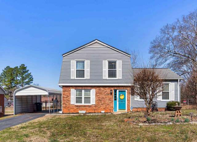 Property at 212 Willow Oaks Dr, Spartanburg, SC 29301, 4 beds, 1.5 baths