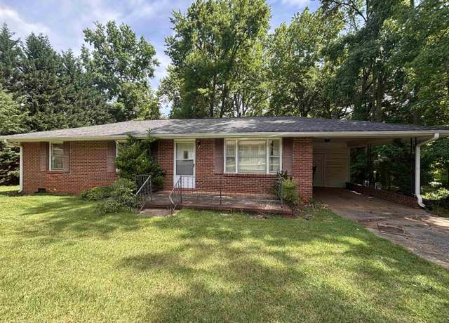 Property at 7 Elf Ln, Greenville, SC 29617, 3 beds, 1.5 baths