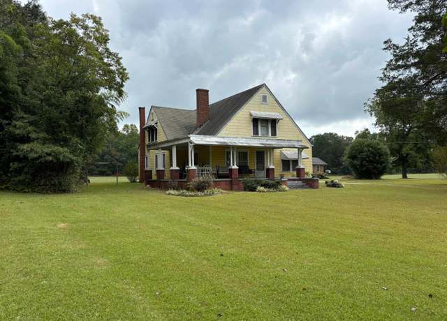 Property at 17559 Hwy 25 Hwy, Ware Shoals, SC 29692, 5 beds, 2 baths
