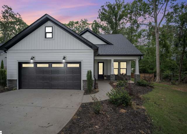Property at 423 Carpenter Rd, Anderson, SC 29621, 4 beds, 2.5 baths