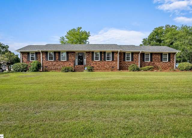 Property at 613 Centerville Rd, Anderson, SC 29625, 3 beds, 2 baths