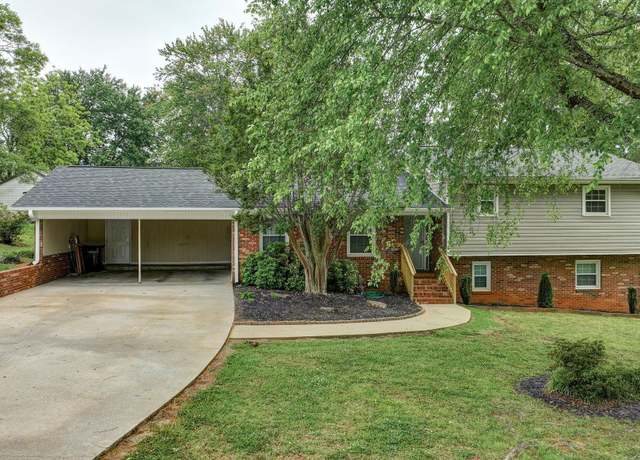 Property at 203 Old Stagecoach Rd, Easley, SC 29642, 4 beds, 2 baths