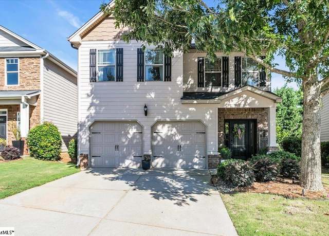Property at 15 River Valley Ln, Greenville, SC 29605, 4 beds, 2.5 baths