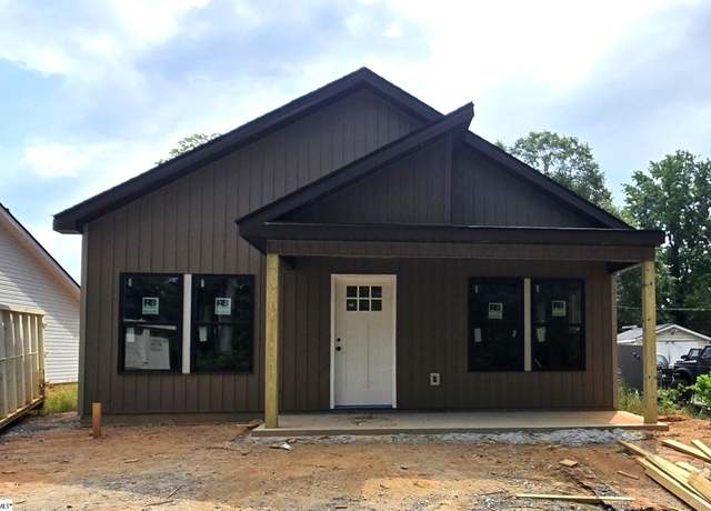 Property at 2316 Wellington Rd, Spartanburg, SC 29302, 3 beds, 2 baths