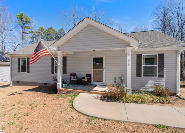 Property at 478 Kent St, Spartanburg, SC 29301, 3 beds, 2 baths