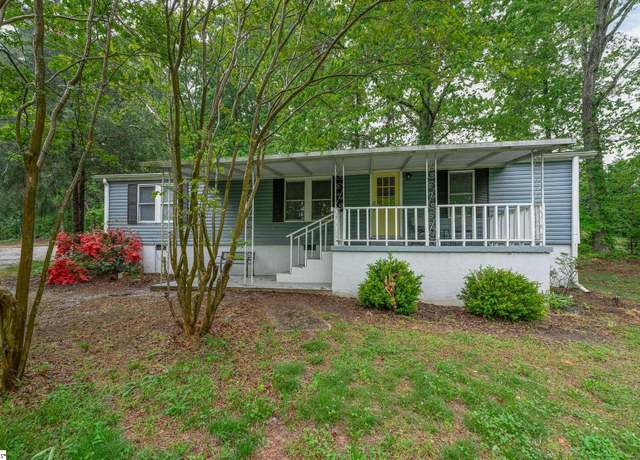 Property at 413 E Mountain Creek Rd, Greenville, SC 29687, 3 beds, 2 baths