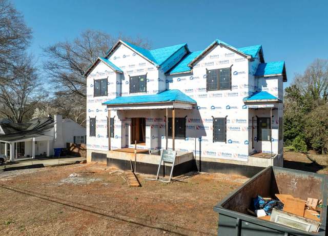 Property at 110 Rice St, Greenville, SC 29605, 5 beds, 4.5 baths