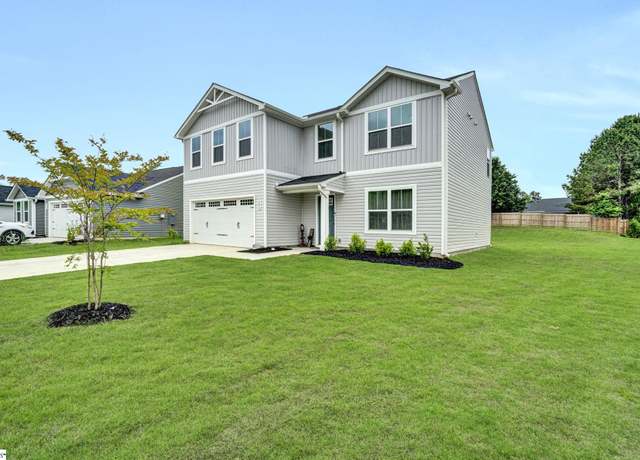 Property at 202 Highland Station Dr, Clinton, SC 29325, 4 beds, 2.5 baths
