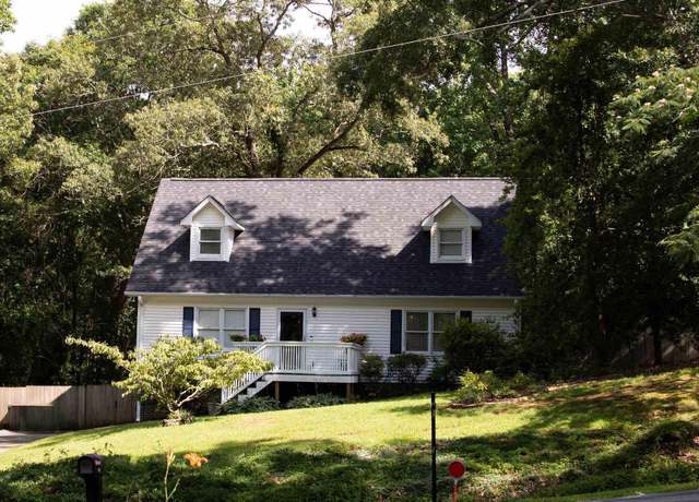 Property at 302 Willow Dr, Piedmont, SC 29673, 3 beds, 2 baths