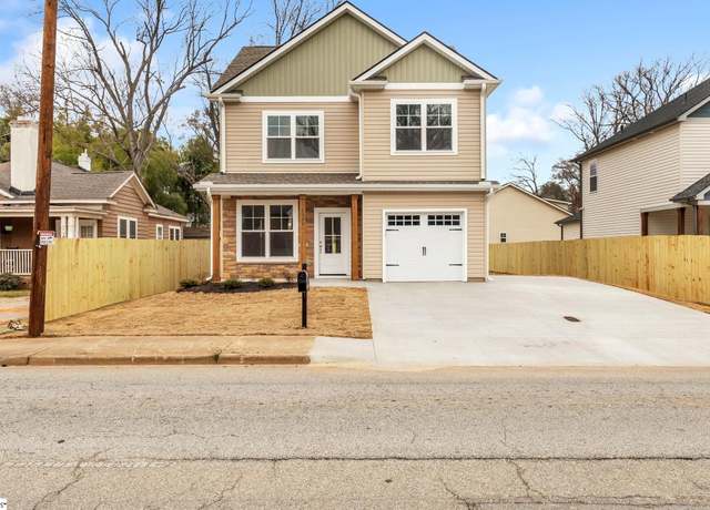 Property at 1009 E River St, Anderson, SC 29624, 3 beds, 2.5 baths