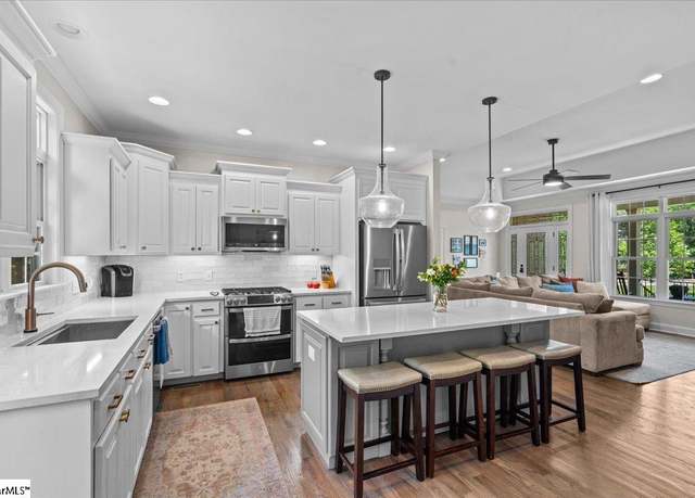 Property at 115 Woods Way, Anderson, SC 29625, 4 beds, 3 baths
