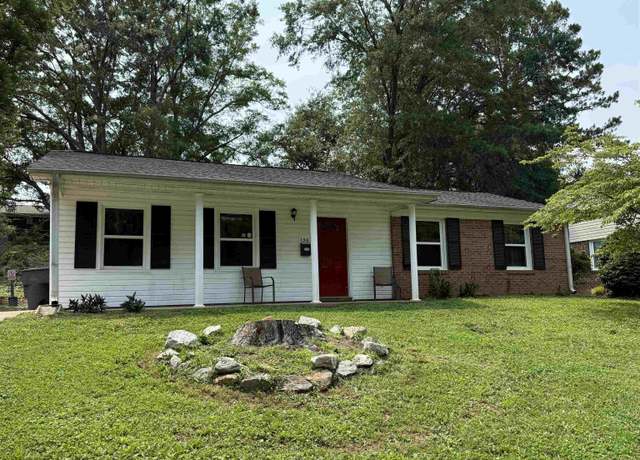 Property at 130 Lincoln Dr, Spartanburg, SC 29306, 3 beds, 2 baths