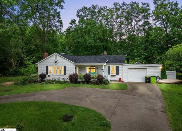 Property at 206 Mountain View Rd, Landrum, SC 29356, 3 beds, 3 baths