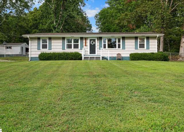 Property at 120 Elizabeth Ln, Travelers Rest, SC 29690, 4 beds, 2 baths