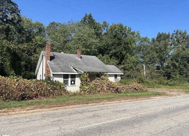 Property at 502 New Woodruff Rd, Greer, SC 29651, 2 beds, 1 bath