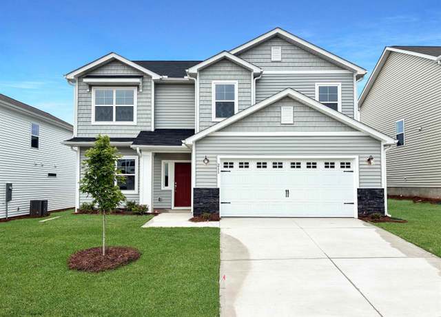 Property at 211 Fenner Pl, Greenville, SC 29607, 6 beds, 3.5 baths