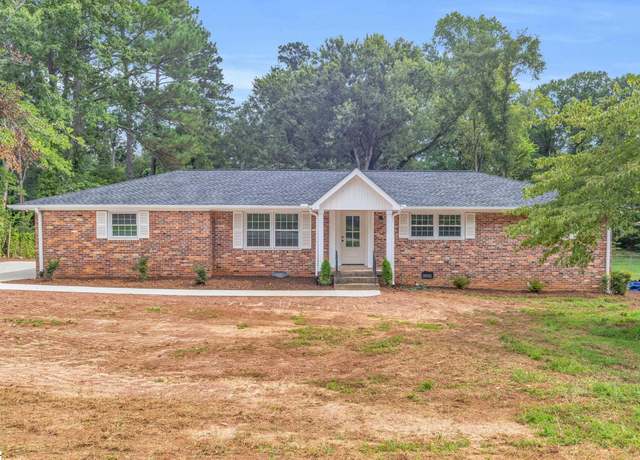Property at 2704 Little Creek Dr, Anderson, SC 29621, 3 beds, 2 baths