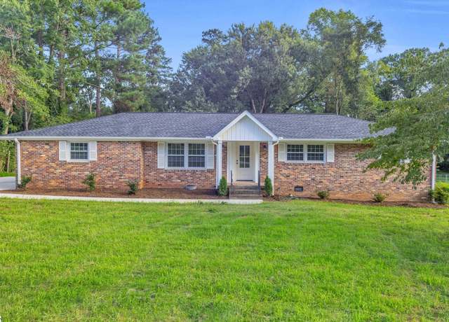 Property at 2704 Little Creek Dr, Anderson, SC 29621, 3 beds, 2 baths