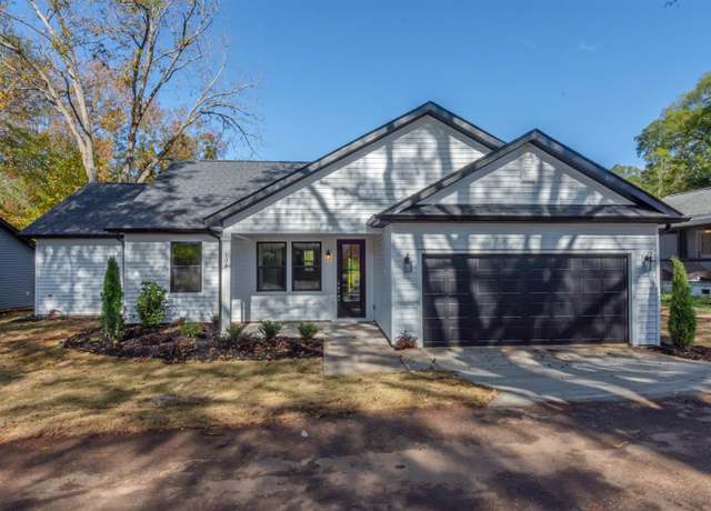Property at 104 Cox St, Simpsonville, SC 29681, 4 beds, 2.5 baths