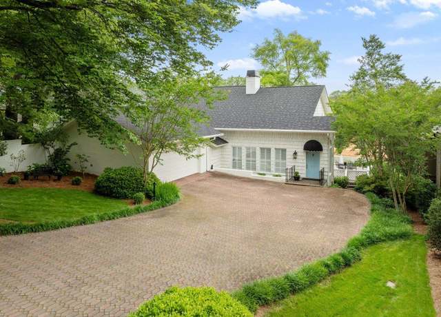 Property at 226 Hidden Hills Dr, Greenville, SC 29605, 3 beds, 2.5 baths