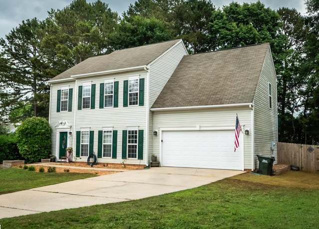 Property at 135 Bathurst Ln, Simpsonville, SC 29681, 4 beds, 2.5 baths
