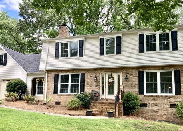 Property at 207 White Water Ct, Greer, SC 29650, 4 beds, 2.5 baths