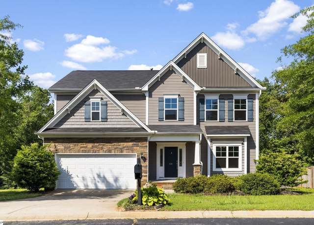 Property at 231 Castleton Cir, Boiling Springs, SC 29316, 5 beds, 3.5 baths