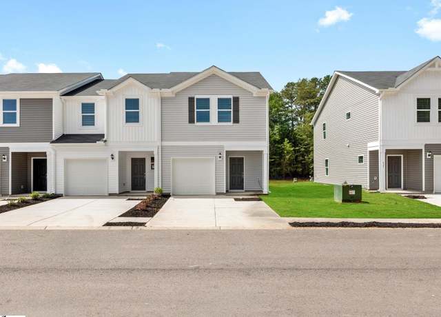 Property at 823 Ernest Ln, Lyman, SC 29365, 3 beds, 2.5 baths