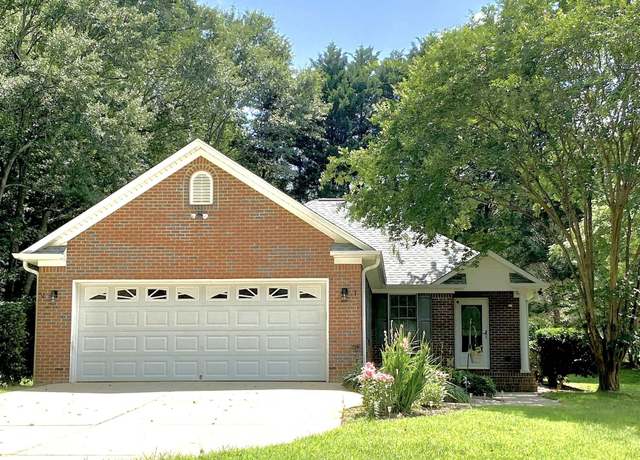 Property at 415 N Pond View Dr, Duncan, SC 29334, 3 beds, 2 baths