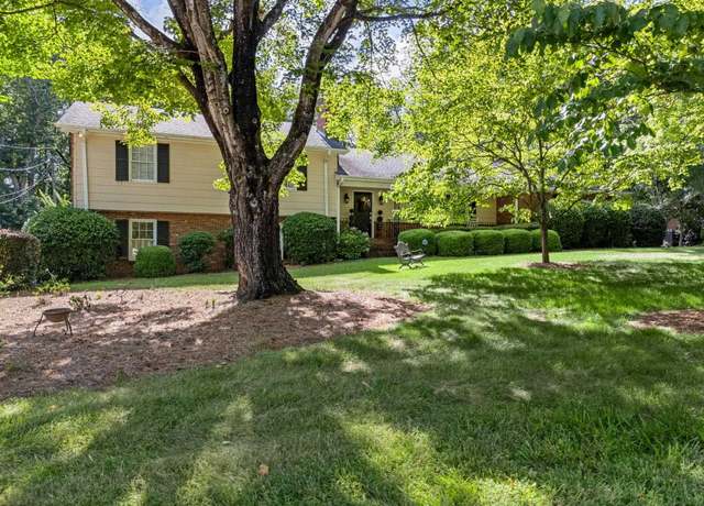 Property at 357 Lake Forest Dr, Spartanburg, SC 29307, 4 beds, 3 baths