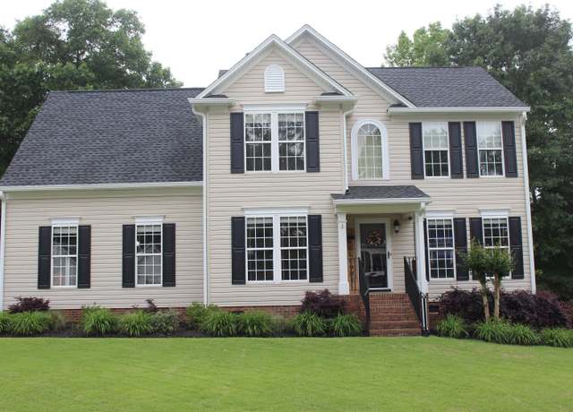 Property at 708 Sugar Maple Ct, Fountain Inn, SC 29644, 3 beds, 2.5 baths