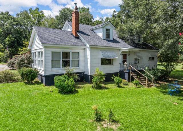 Property at 1741 Rainbow Lake Rd, Chesnee, SC 29323, 4 beds, 3 baths