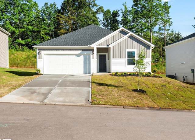 Property at 225 Maxwell Dr, Easley, SC 29642, 3 beds, 2 baths