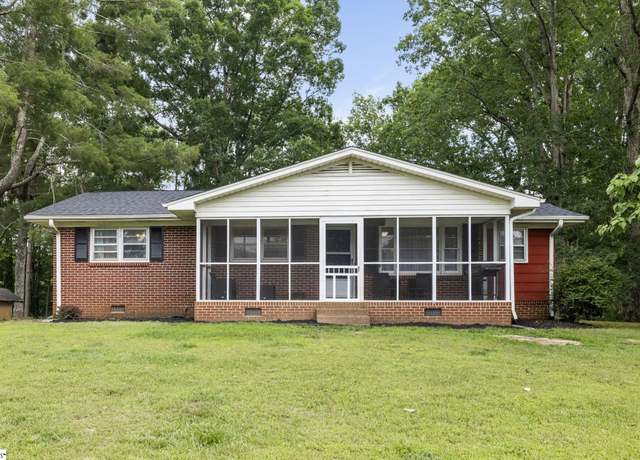 Property at 4195 S Blue Ridge Dr, Greer, SC 29651, 3 beds, 1 bath