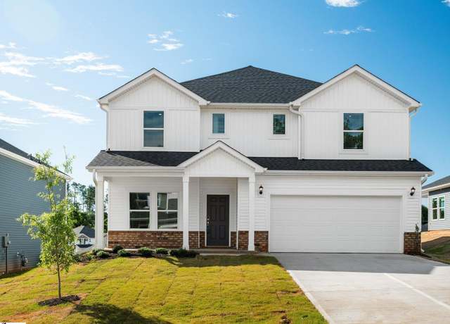 Property at 226 Maxwell Dr, Easley, SC 29642, 5 beds, 4 baths