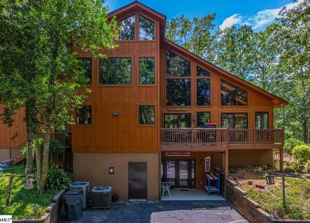 Property at 420 Peninsula Dr, Anderson, SC 29626, 3 beds, 4 baths