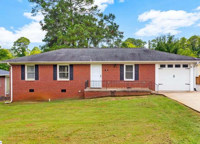 Property at 108 Clinton Dr, Anderson, SC 29621, 3 beds, 2 baths