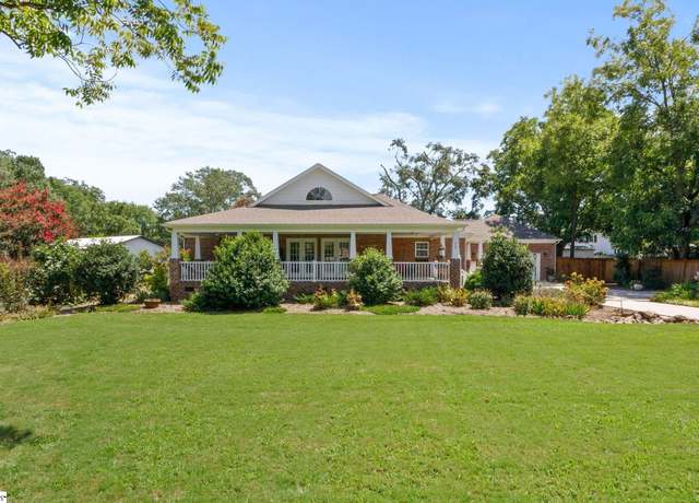 Property at 259 Inn Cir, Fountain Inn, SC 29644, 4 beds, 4 baths