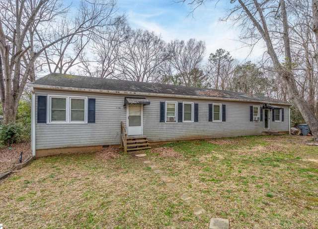 Property at 709 W Arizona Ave, Spartanburg, SC 29306, 4 beds, 2 baths