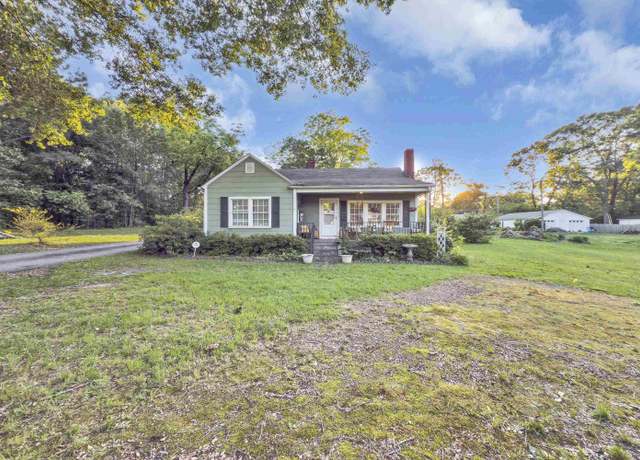 Property at 2413 Andrews Rd, Spartanburg, SC 29302, 3 beds, 2 baths
