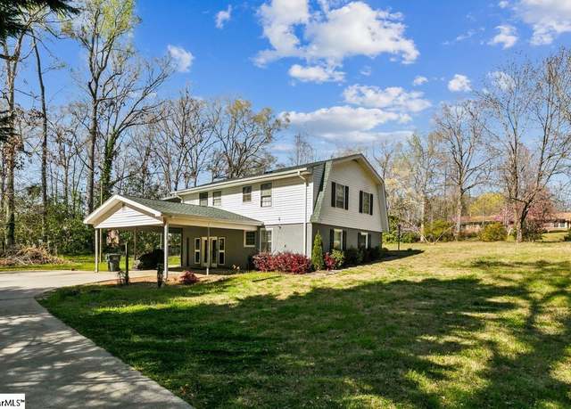 Property at 302 Pamela Ln, Laurens, SC 29360, 4 beds, 3 baths