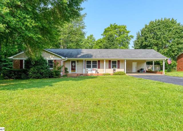 Property at 114 Cotswold Ave, Moore, SC 29369, 3 beds, 2 baths