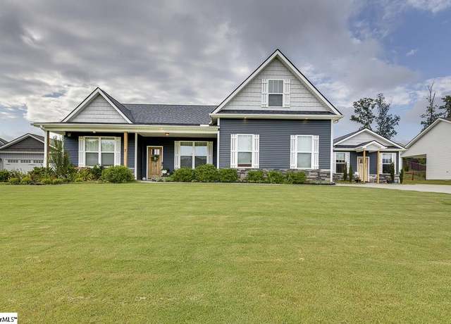 Property at 7 Judge Looper Ct, Travelers Rest, SC 29690, 3 beds, 3 baths