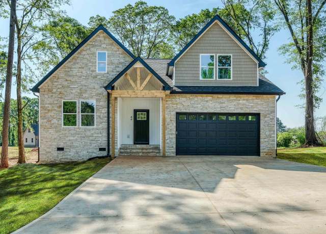 Property at 44 Simmons St, Wellford, SC 29385, 4 beds, 3 baths