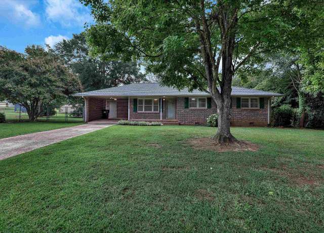 Property at 502 Winfield Dr, Anderson, SC 29624, 3 beds, 1.5 baths