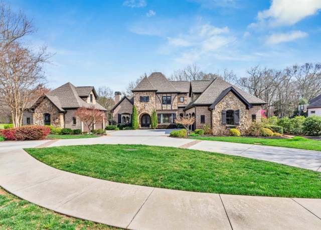 Property at 108 Bamber Green Ct, Greenville, SC 29615, 4 beds, 4.5 baths
