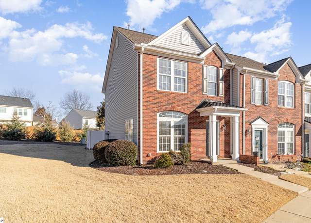 Property at 208 Spring Crossing Cir, Greer, SC 29650, 2 beds, 2.5 baths