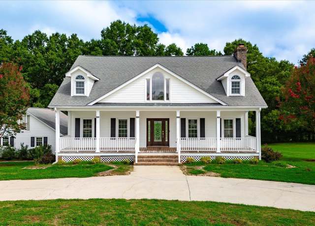 Property at 114 Peartree Ln, Anderson, SC 29625, 3 beds, 2.5 baths